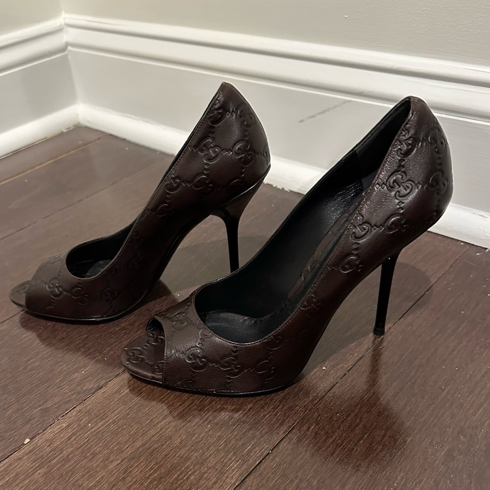 Gucci GG Logo Brown Heels